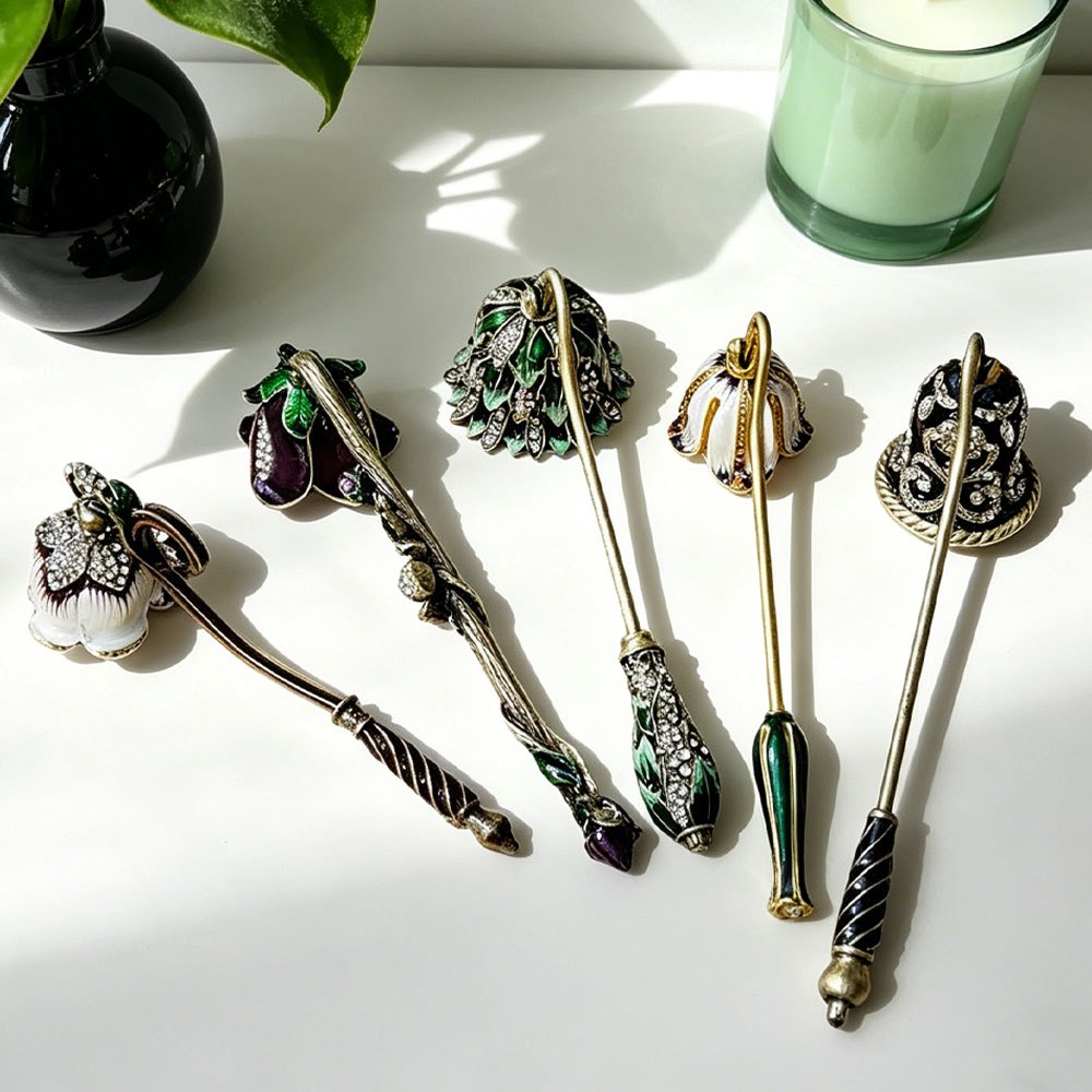 Vintage Enamel Rhinestone Cand - Scented Candle Luxury 评论和价格